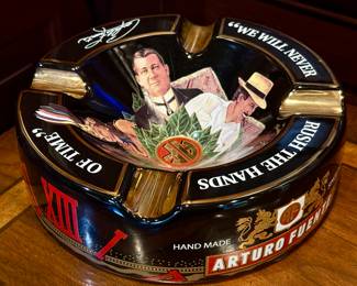 Arturo Fuente "Hands of Time" Ashtray