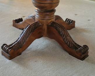 STUNNING EXCELLENT CONDITION ROUND/OVAL WITH LEAF SOLID WOOD TABLE WITH 8 PLUS 1 EXTRA....LADDER BACK CHAIRS WITH RUSH SEATING. GEARED MECHANISM FOR EASE OF INSERT AND REMOVAL OF LEAF-STUNNING DESIGN AND DETAILS...QUALITY SOLID SET WITH TABLE PROTECTOR AS WELL $400