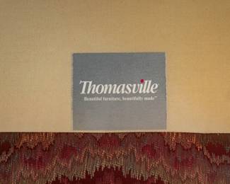 Thomasville Sofa Couch 92"x x 36" D. Seat is 17 1/2" H