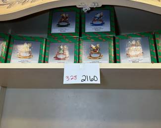 Rocking Christmas Figurines 