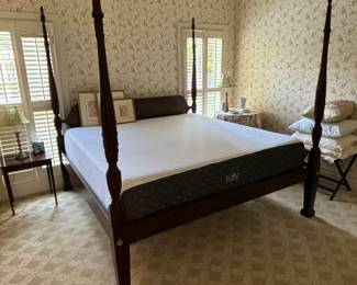 Mahogany 4 poster bed w rice design 
Excellent condition, mattress included 
Smoke free home, very clean without spots or stains 