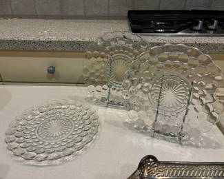 Depression glass plates & bowls 