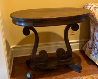 Oval Victorian style table