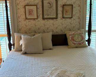 King matelasse coverlet & shams, King mahogany Rice bed 