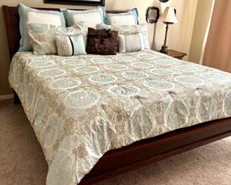 Impressive king sleigh bed/mattress