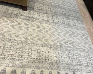 8x10 Grey and cream abstract rug