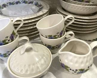 23 pieces of "Iroquois" by Intaglio