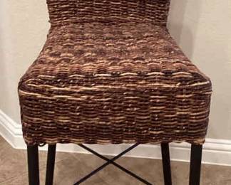 1 Wicker Stool