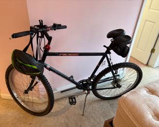 BICYCLES 