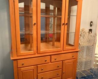 CHINA CLOSET 