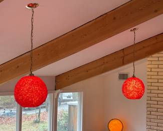 VINTAGE MCM SPAGHETTI BALL PENNANT LIGHTS 