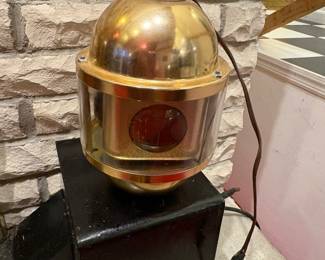 VINTAGE MCM REVOLVING BEACON LIGHT