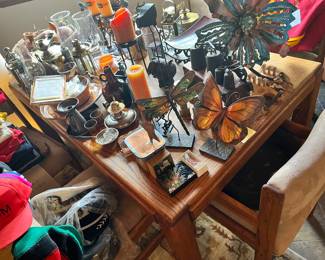 Vintage Dining Table & Decor