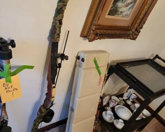 CROSS BOW