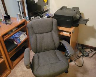 DESK CHAIR