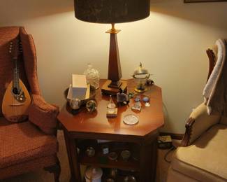 END TABLES, CABINETS, LAMPS, PAPERWEIGHT COLLECTION, SITAR