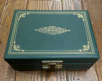 Vintage jewelry box