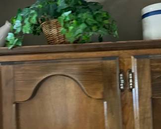 Faux Leaves/Basket - $10