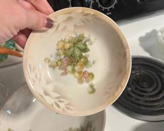 Serving Bowl w/ bowls $50