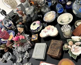 Lots of accessories & smalls 