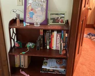 4 shelf book stand