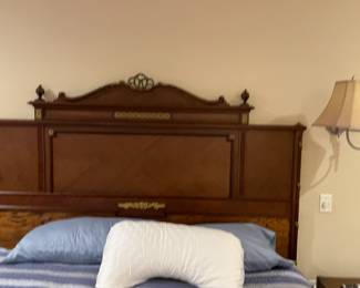 (King )head board