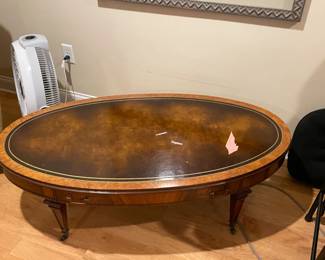 oval  coffee table