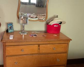 Dresser & mirror
