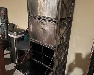 Metal cabinet dividers