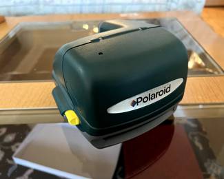 Polaroid One Step 600 Instant Camera