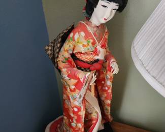 Vintage Japanese Geisha doll