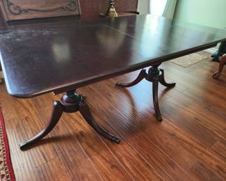 Ducan Phyfe table in great condition