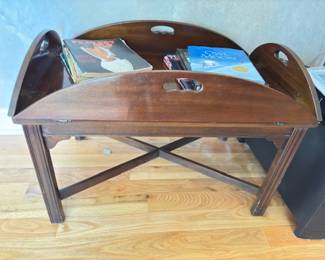 Drexel Heritage Chippendale Carved
Mahogany Butler's Coffee Table