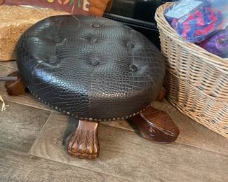 Turtle foot stool
