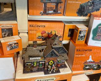 Tons of Dept 56