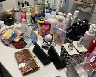 Good quality toiletries, beauty & health products 