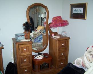 OAK VANITY & RADIO, HATS & MISC.