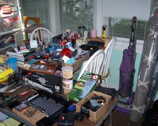 VAC, DINETTE TABLE/ 3 CHAIRS & SMALLS