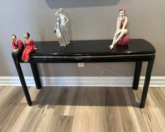 Black lacquer table 53x16x25