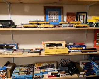 VINTAGE MODEL TRAINS & LOCOMOTIVES