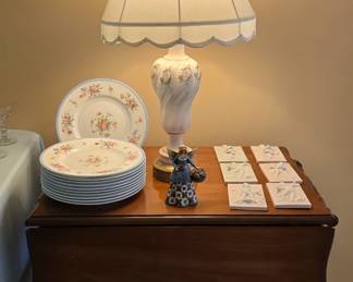 VINTAGE SERVING CART & CHINA LAMP