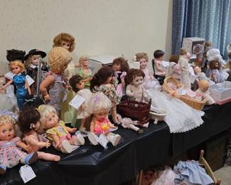 VINTAGE & ANTIQUE DOLLS
