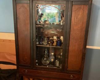 1930-40's curio cabinet/ china hutch
