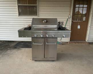 Propane grill