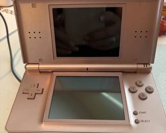 Nintendo DS Lite