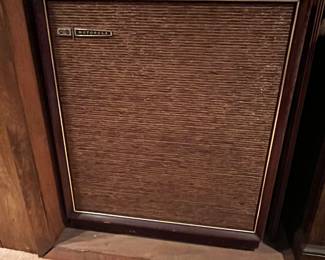 We have a pair of these vintage large Motorla speakers