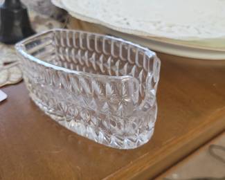 Crystal spoon holder