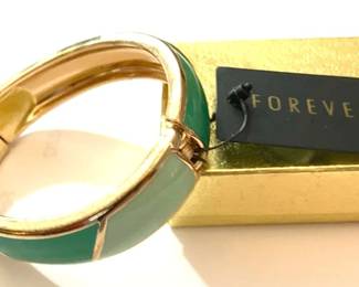 Unworn "FOREVER 21" Bracelet
