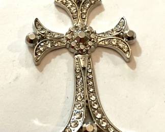 CROSS PENDANT