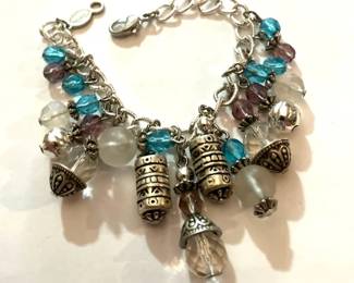 Beautiful Charm Style Bracelet Signed NAPIER
